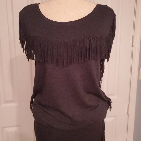 NWT Jessica Simpson Sleeveless Fringe Top Sz S - Picture 1 of 15